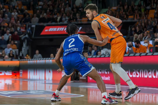 了现代篮球 了现代篮球